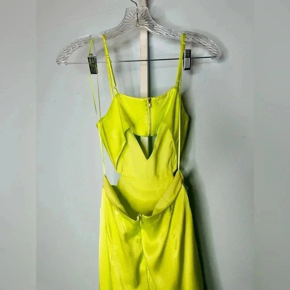 Bardot Lime Green Midi Dress - Picture 6 of 6